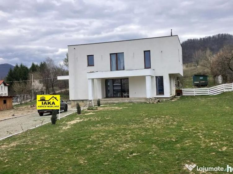 Str. Corbului, casa P+1, 30 ari teren - 3