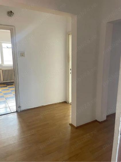 Vand apartament , 3 camere , decomandat , Micro 3 , langa ?coala - 5