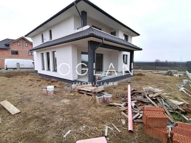Casa individuala 5 cam, teren 525 mp, carport, Calea Cisnadiei - 2