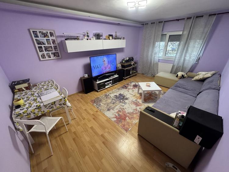 Apartament 3 camere Poarta 6 - 1