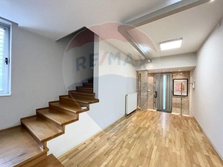 Clădire Corporate Premium de inchiriat, Calea Dumbravii - 1