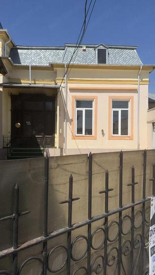 Casa de vanzare - 1