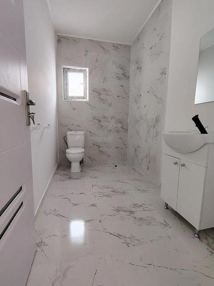 Vand Casa 4 dormitoare in loc. lumina - 2
