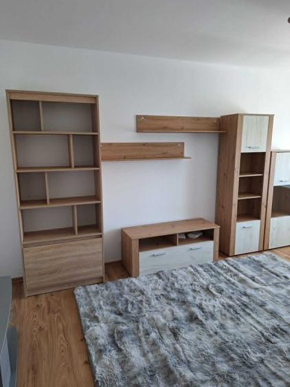 DE INCHIRIAT Apartament 3 camere, 80 mp, garaj inclus - 7