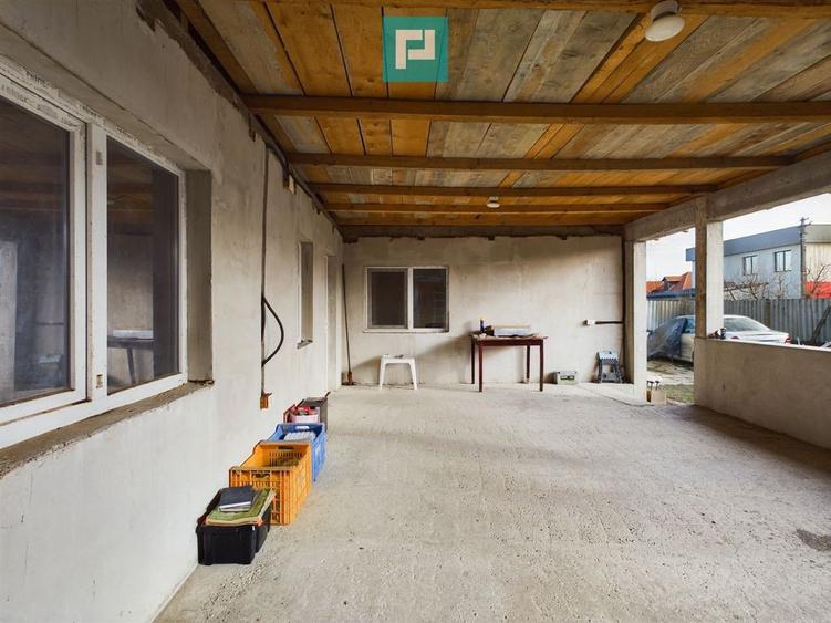Casa cu 4 camere + anexe in ?ofronea - 7