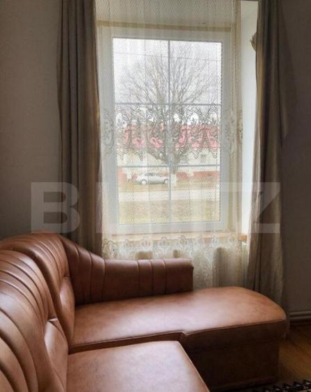 Casa de vanzare, cu 7 camere, 350 mp u & 2850 mp teren - 5