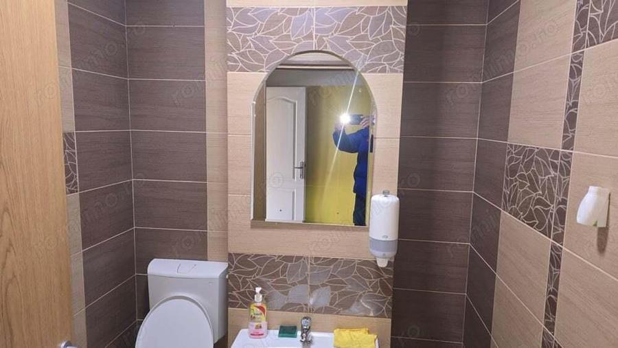 Inchiriez spatiu comercial in Deva, zona ultracentrala (Bld Decebal colt cu I. Creanga), 70 mp - 9