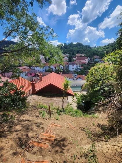 CASA CU TEREN IN Cartierul Schei - 5