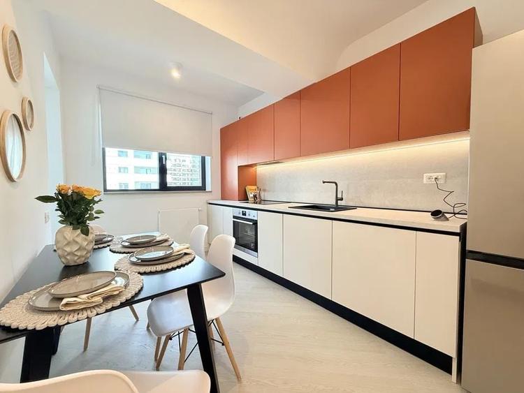Apartament cu 3 camere decomandat în Pipera