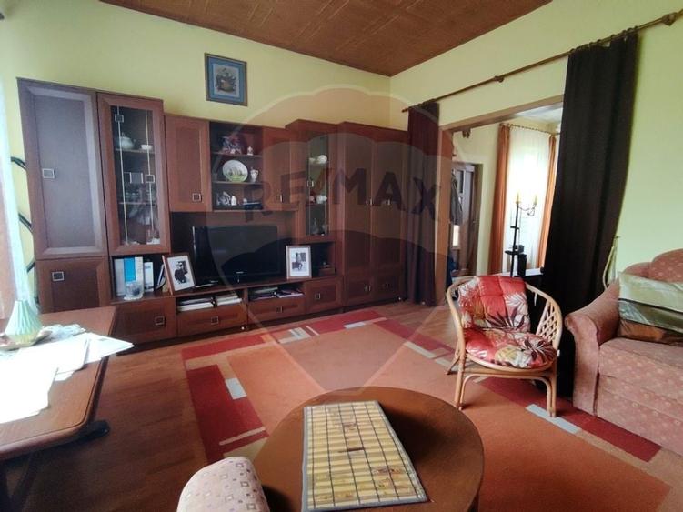 Comision 0% – Casa ultracentrala, liniștita, cu garaj - 3