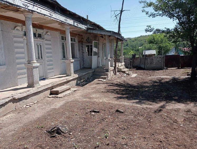 Teren intravilan, 25 ari cu casa veche renovabila - 6