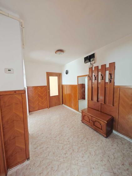 Ap. 2 camere de vanzare calduros si luminos - pers. fizica - 1