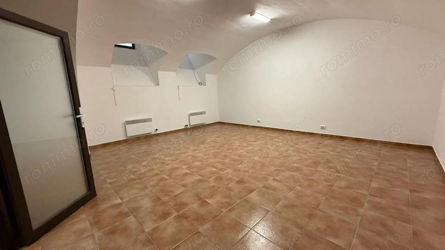 Ultracentral Str. Lucian Blaga | Acces individual | Parcare in curte - 13