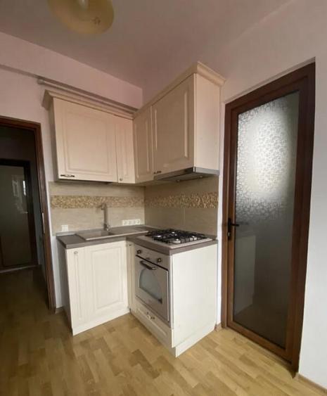 Garsoniera decomandata - zona Centru Istoric - 6