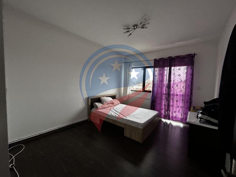 Casă spațioasă P+1+M pe teren de 902 mp – ideală pentru familie - 4