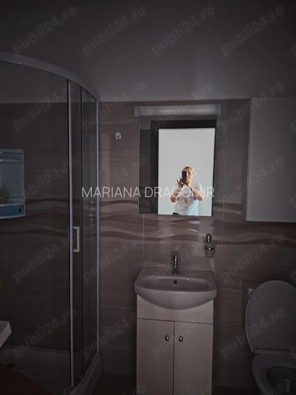Inchiriez apartament cu 3 camere Inchiriez apartament cu 3 camere