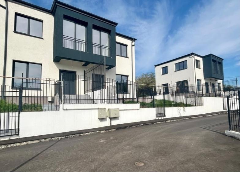 Casă individuală cu 3 camere cu Teren 190 Mp în Central
