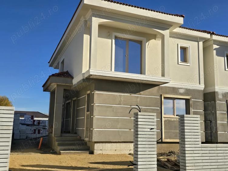 Vand duplex despar?it prin camera tehnica Mosnita Noua - 2