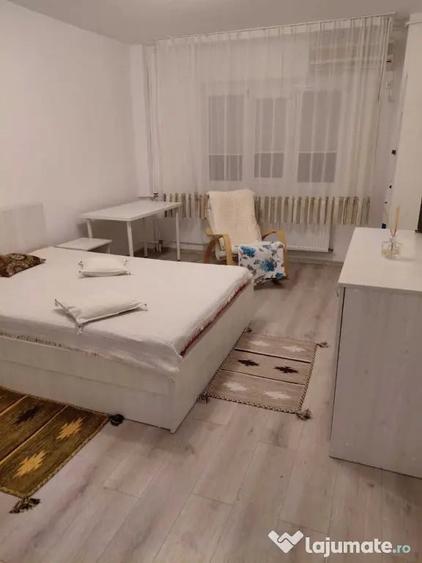 Muncii baba novac etaj 10 - 3