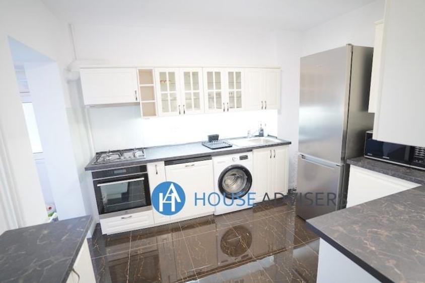 Inchiriere apartament 4 camere Universitate - 11