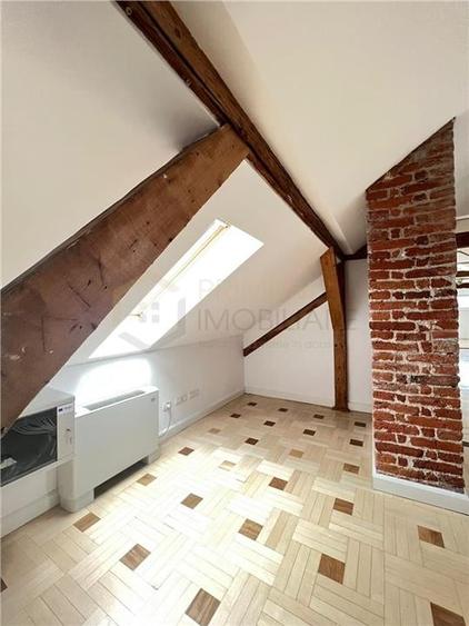 SPATII BIROURI - ZONA P-TA UNIRII - 15