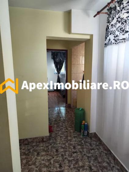 Apartament cu 2 camere decomandat în Berceni
