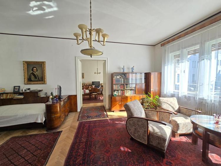 Apartament deosebit in centrul  Timisoarei, cu terasa si curte - 3