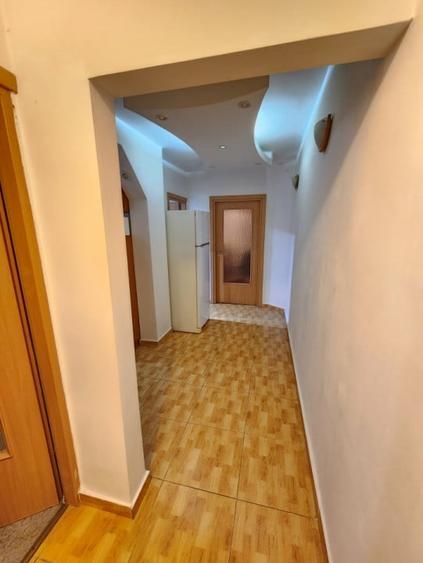 Vand apartament cu 2 camere decomandat in zona Șagului - 6