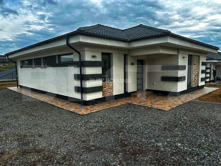 Casa cu 3 dormitoare, lumina si echilibru - eleganta in simplitate!