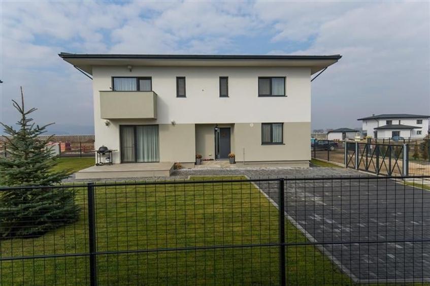 Vila deosebita, cu peisaj apreciabil, Cristian, Brasov. - 9