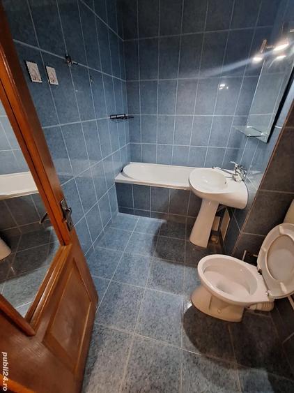 VAND SCHIMB APARTAMENT - INEL 2 ETAJ 2 3 Camere Decomandate cu 2 Baii - Balcon - Centrala Propri - 6