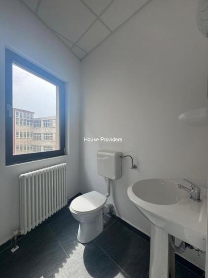 Spatiu Comercial 13200mp| Posibilitate Parcare | Lift | Cladire noua - 7