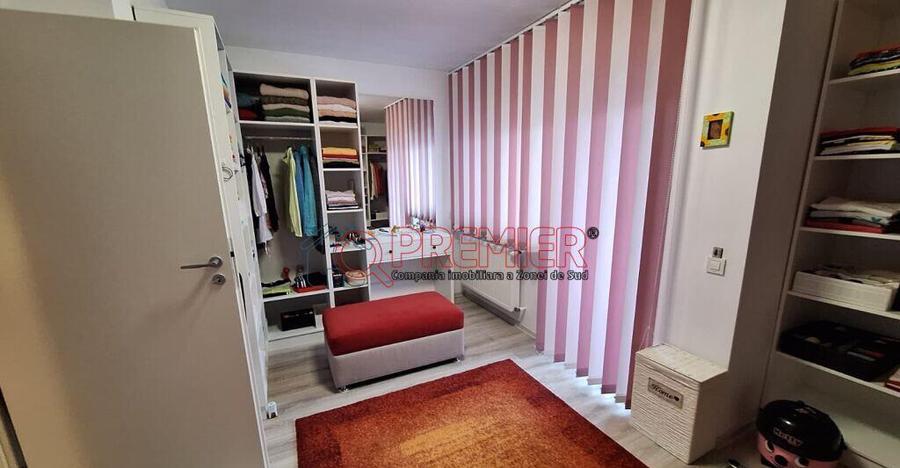 Casa in?iruita P+1+M - 4 camere - 2 terase - curte - 5