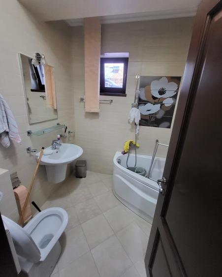 Apartament de vanzare Damaroaia - 5