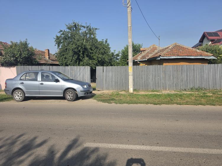 Casă individuală cu 2 camere cu Teren 1100 Mp în Găneasa