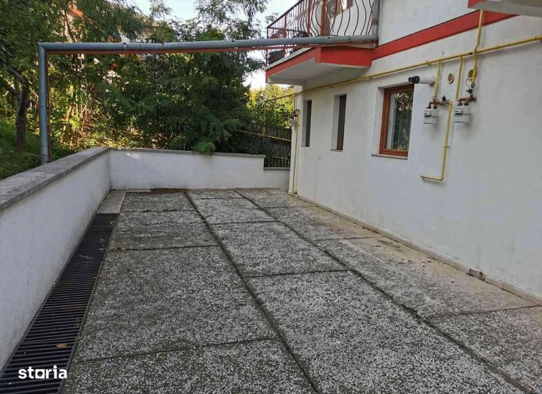 Apartament cu 2 camere decomandat în Valea Lupului