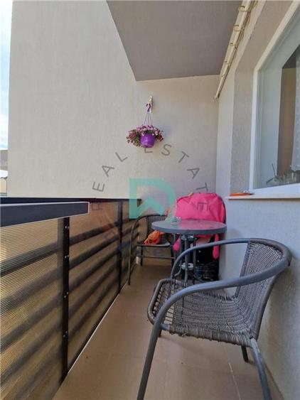 Apartament cu 3 camere decomandat în Sânpetru