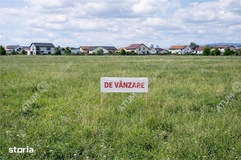 Teren de 2004 mp, în Rășinari