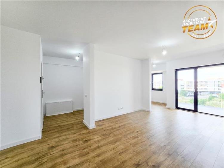 Apartament cu 2 camere decomandat în Lenin