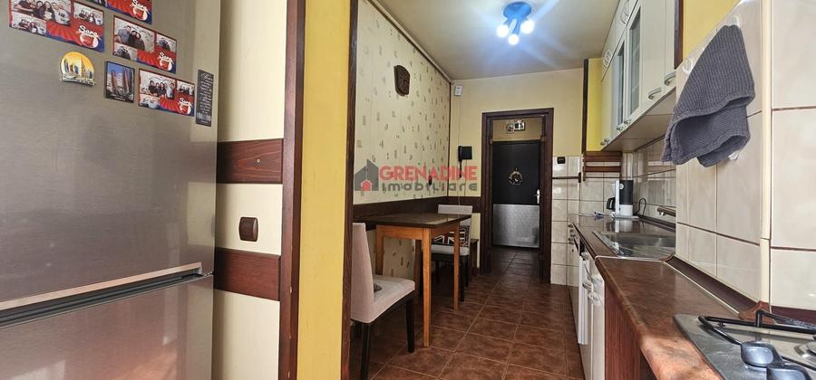 Apartament cu 2 camere semidecomandat în Florilor