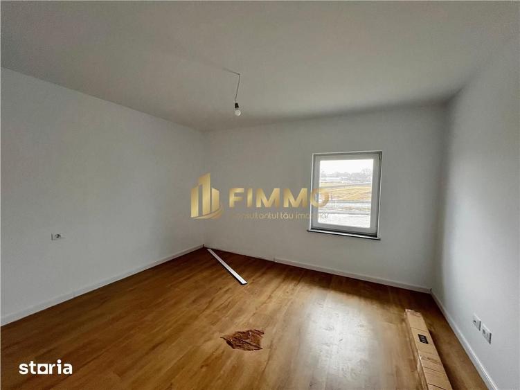 Apartament cu 3 camere decomandat în Ipotești