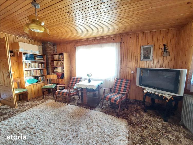 Casă cu 5 camere cu Teren 3815 Mp în Vernești