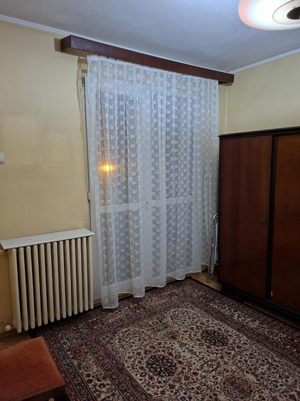 Apartament cu 3 camere semidecomandat în Tudor Vladimirescu