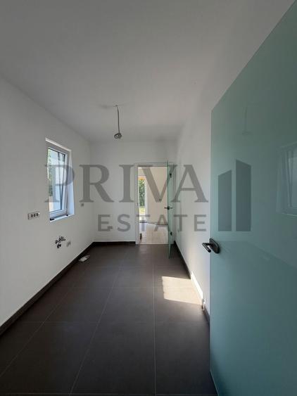 Duplex cu 4 camere cu Canalizare în Chișoda