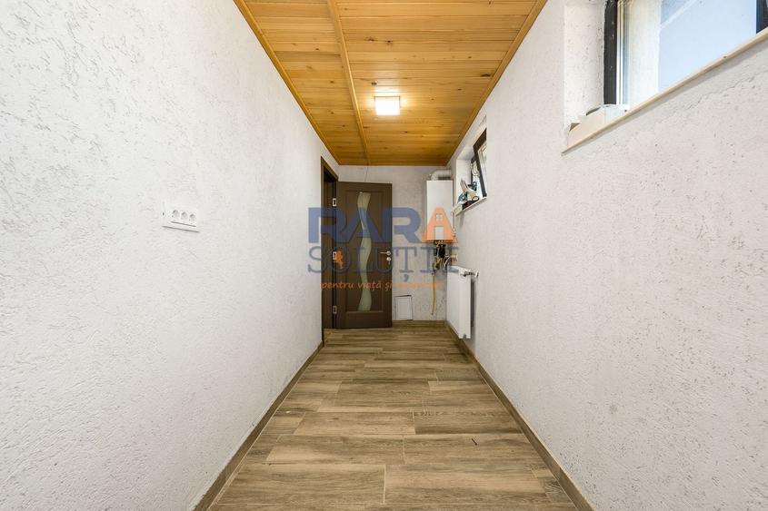 Casă cu 4 camere cu Canalizare în Horia
