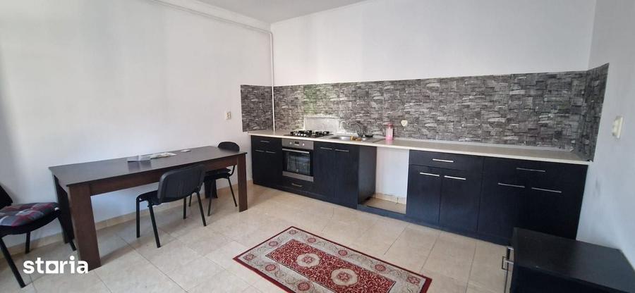 Casă cu 4 camere cu Teren 250 Mp în Ultracentral