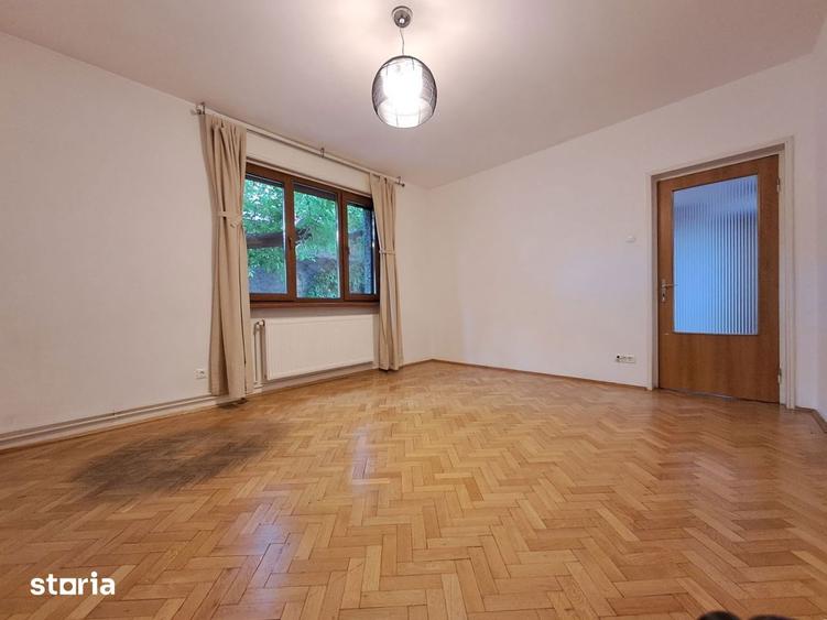 Apartament cu 2 camere decomandat în Domenii