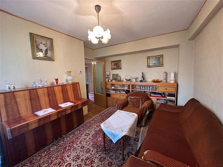 Resita, Apart.3 cam. cf.1.Decom. Ultracentral - 2