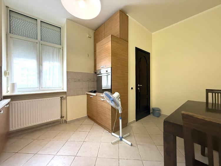 Adresă de prestigiu: 3 camere Piața Victoriei - 11