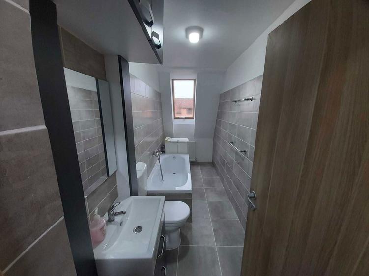 Inchiriez apartament 3 camere zona Lipovei - 4